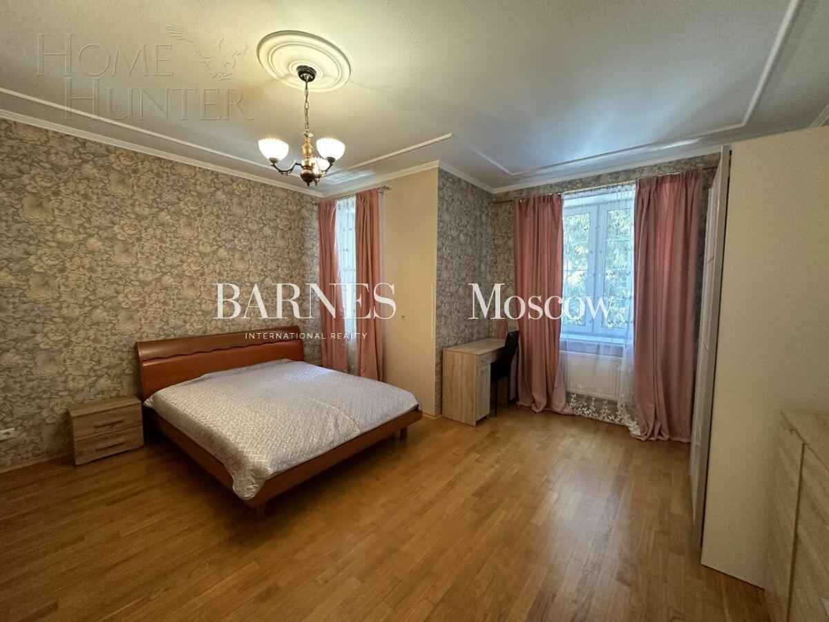 2-этажный коттедж 450 м² с отделкой