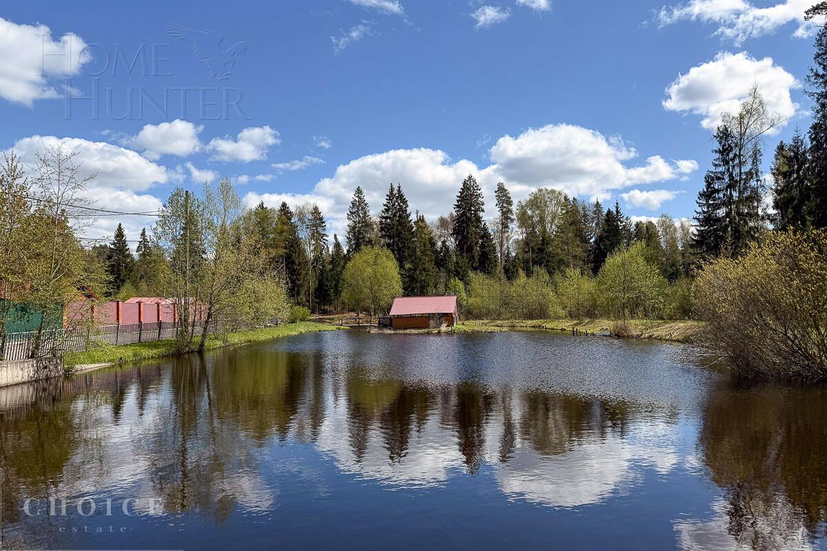 3-этажный таунхаус 600 м² с отделкой