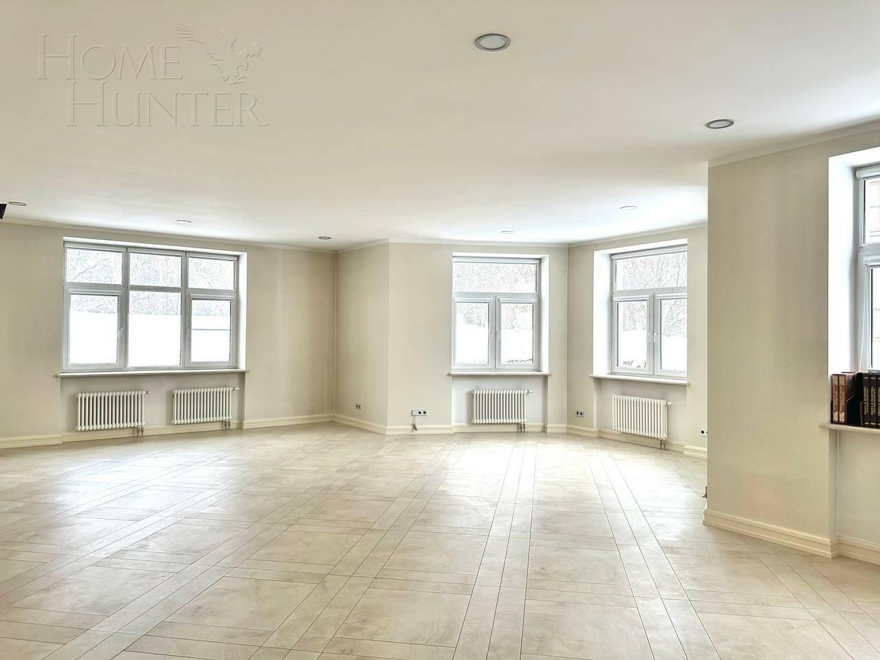 2-этажный коттедж 1 107 м² с отделкой