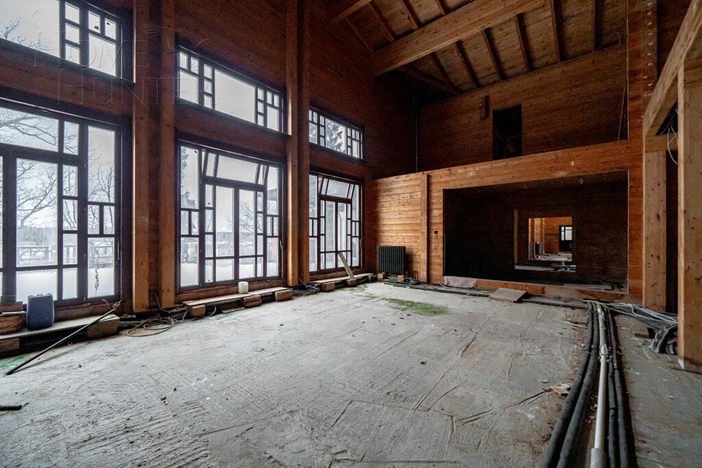 3-этажный коттедж 2 193.5 м² без отделки