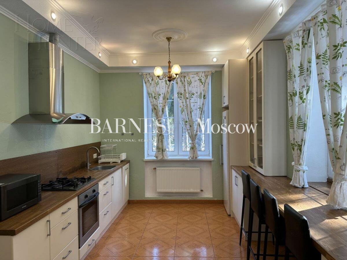 2-этажный коттедж 450 м² с отделкой