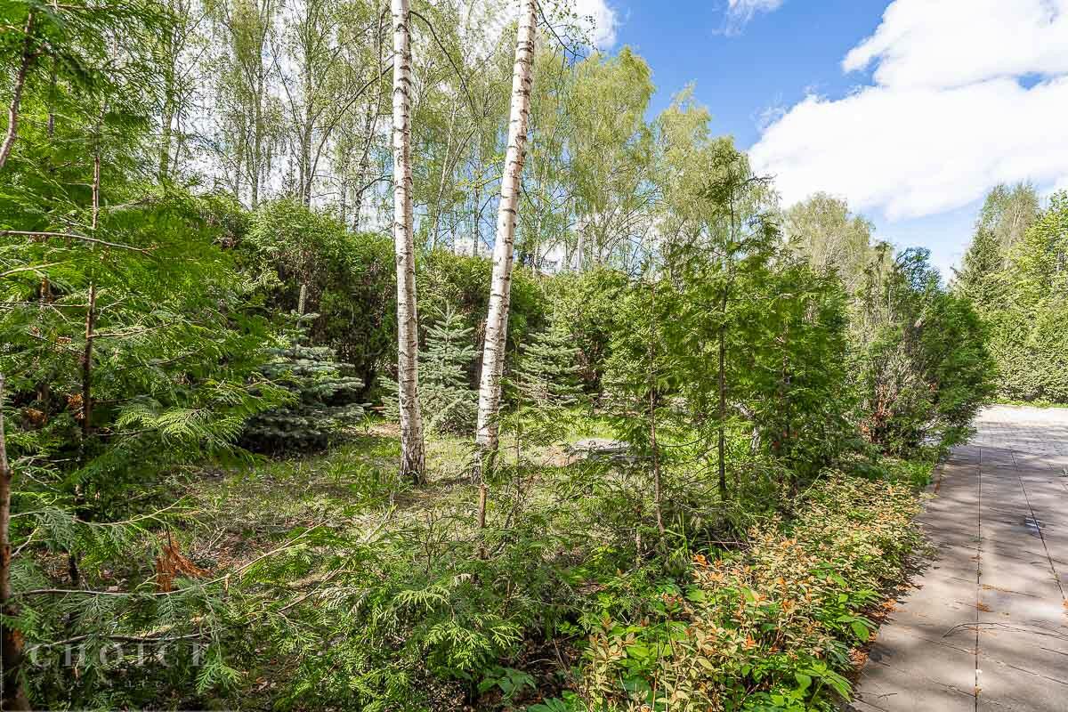 3-этажный таунхаус 600 м² с отделкой