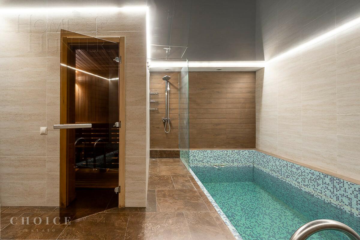 3-этажный таунхаус 600 м² с отделкой