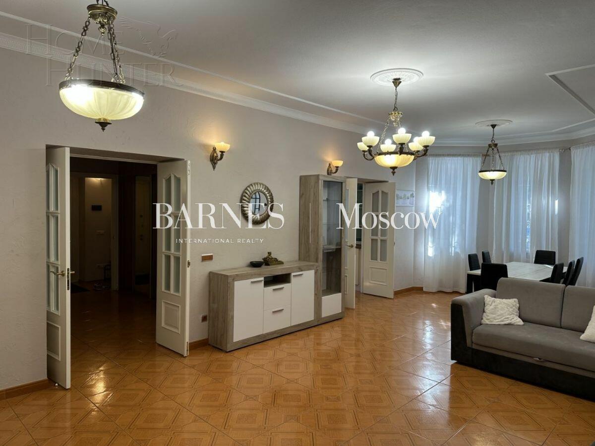 2-этажный коттедж 450 м² с отделкой