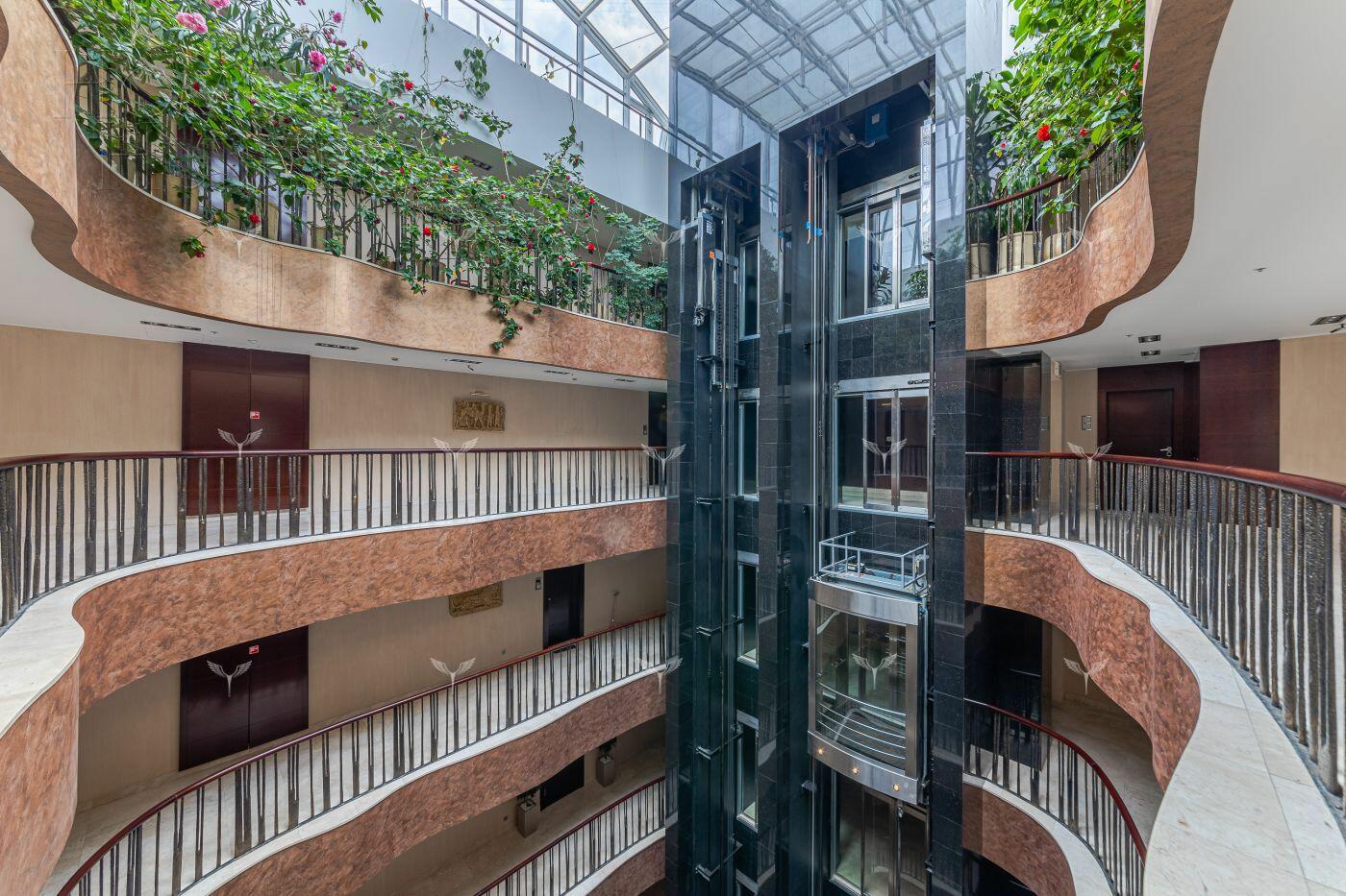 2-КОМН. КВАРТИРА С ОТДЕЛКОЙ 125.4 М² НА 8 ЭТАЖЕ