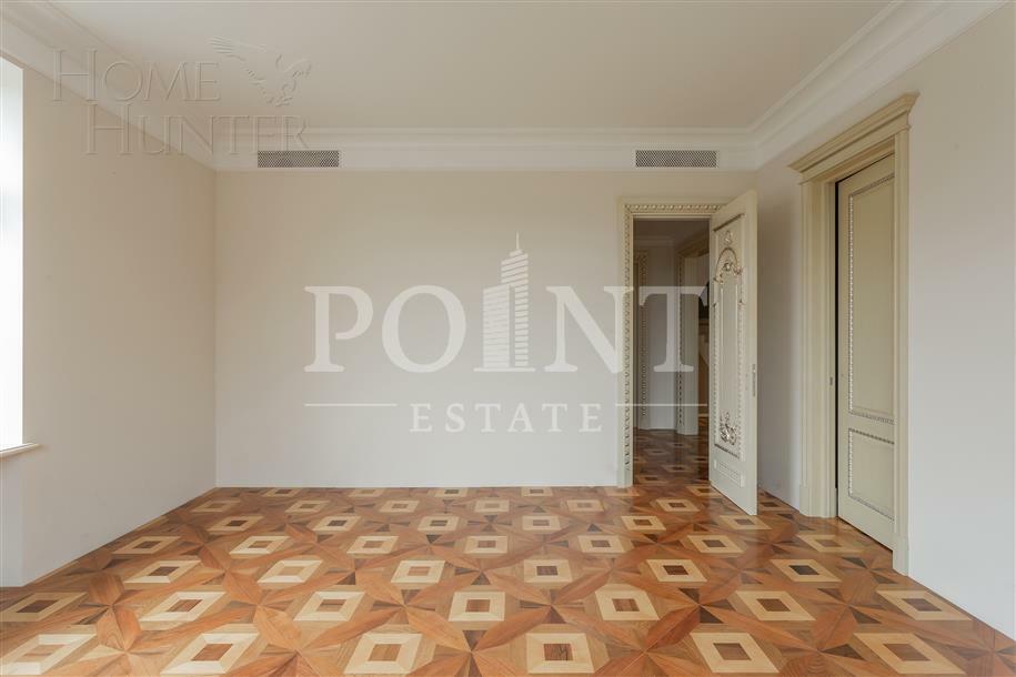 2-этажный коттедж 637.1 м² с отделкой