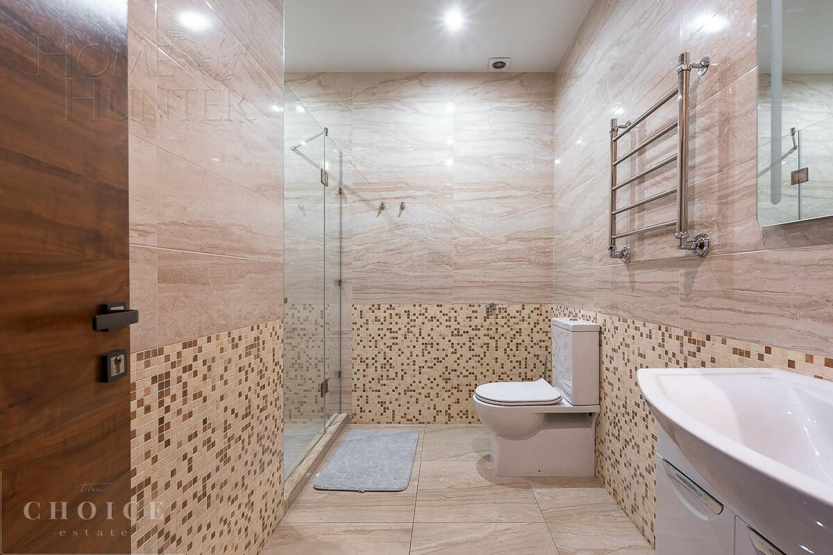 3-этажный таунхаус 600 м² с отделкой