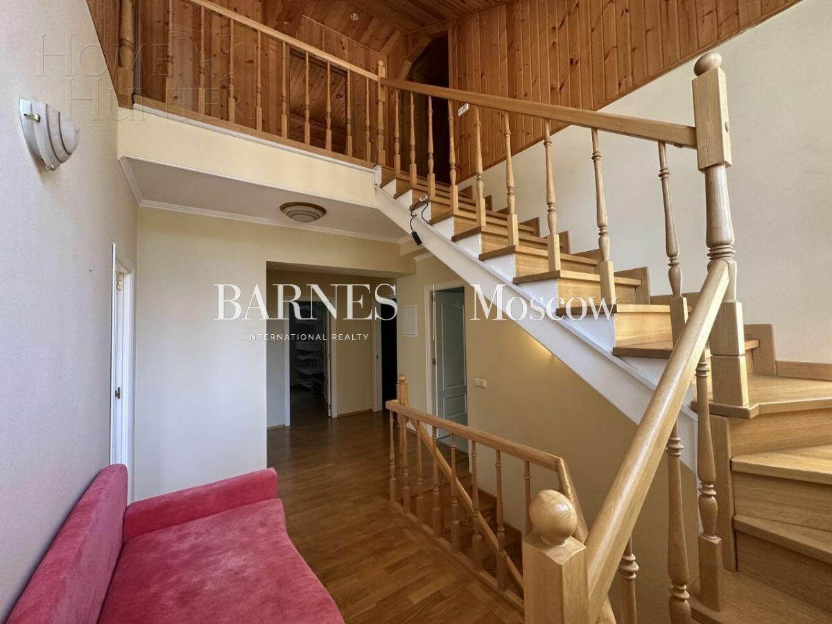 2-этажный коттедж 450 м² с отделкой