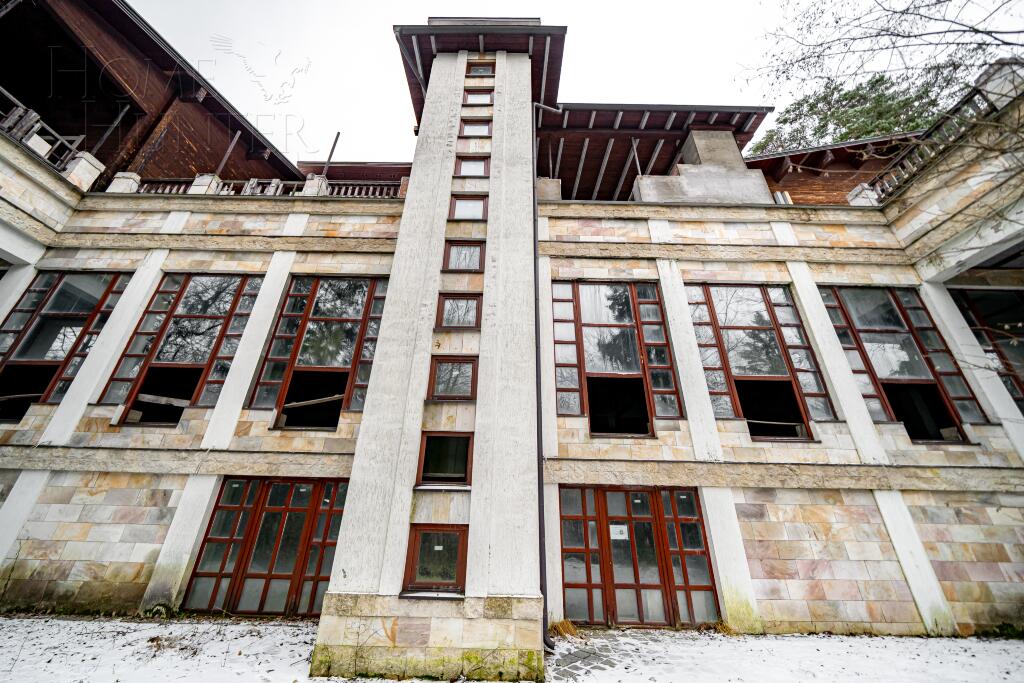 3-этажный коттедж 2 193.5 м² без отделки