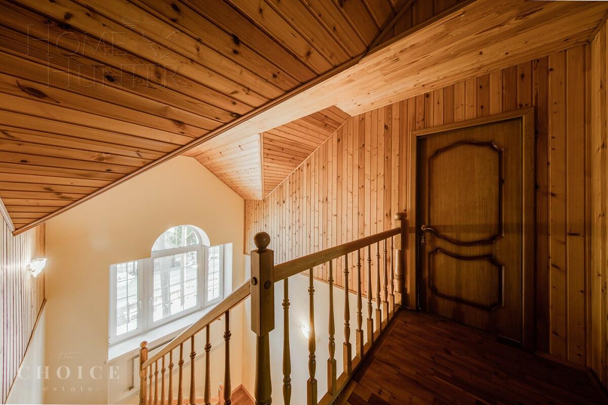 2-этажный коттедж 450 м² с отделкой