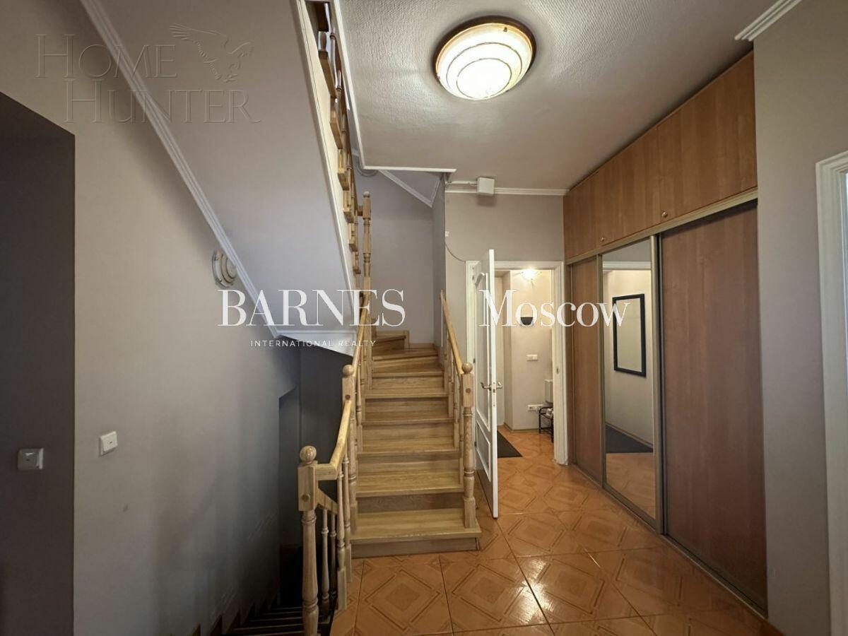 2-этажный коттедж 450 м² с отделкой