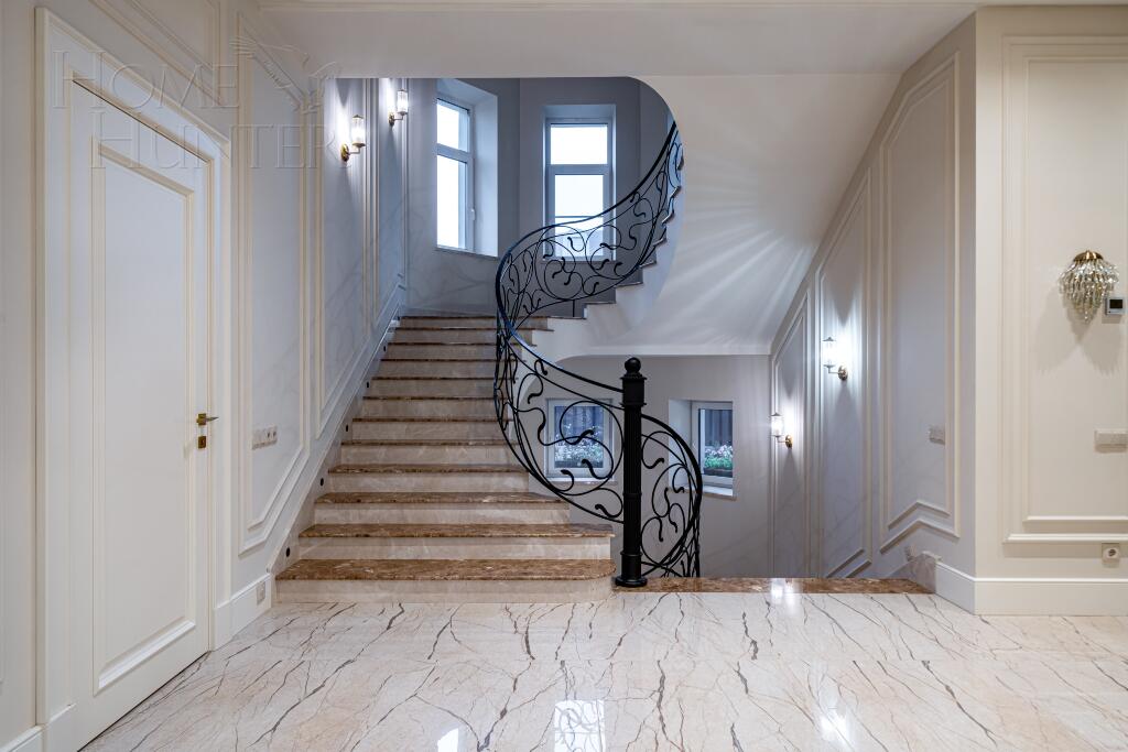 2-этажный коттедж 750 м² с отделкой