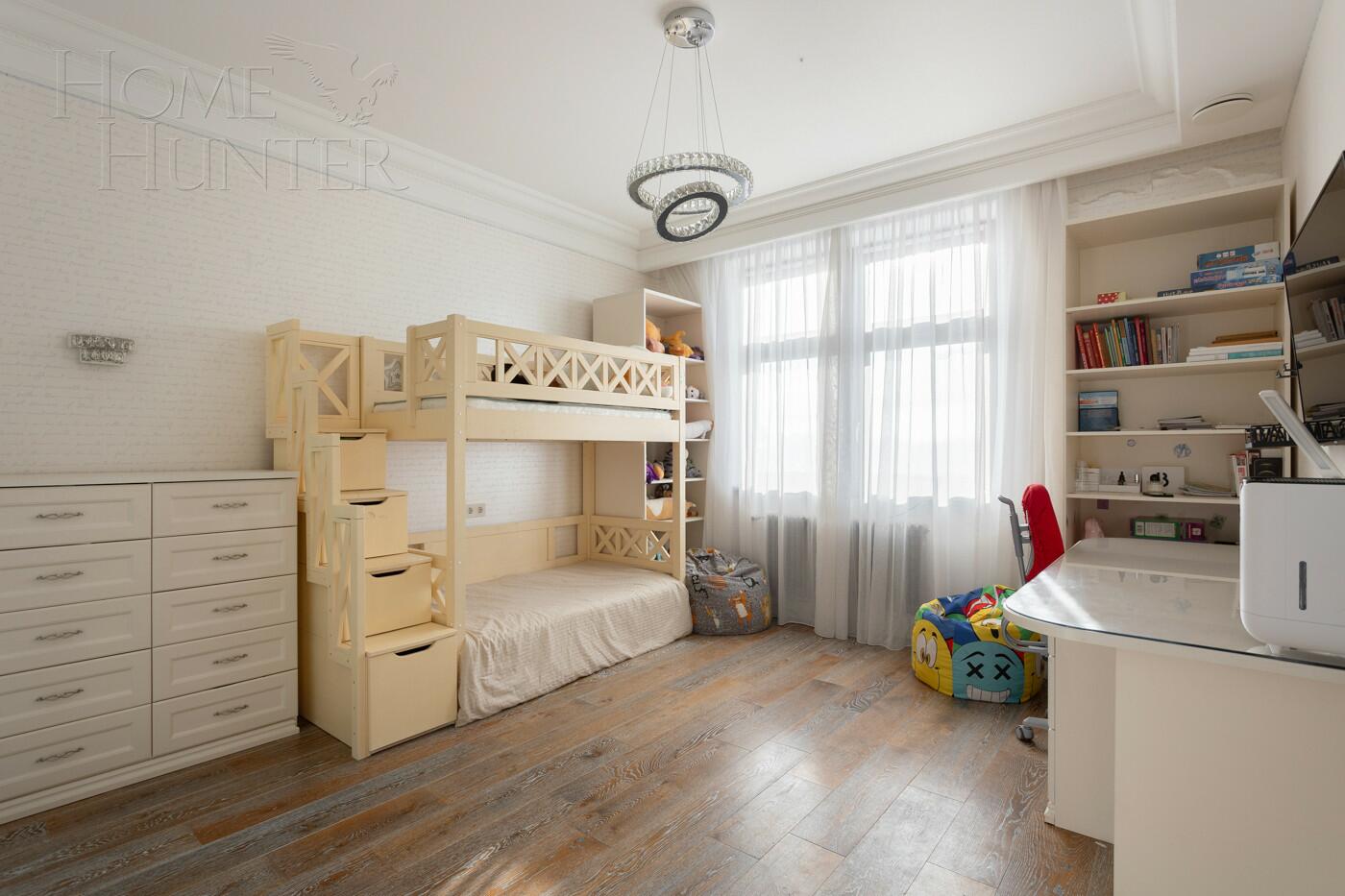 3-КОМН. КВАРТИРА С ОТДЕЛКОЙ 130 М² НА 8 ЭТАЖЕ