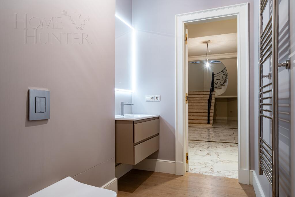 2-этажный коттедж 750 м² с отделкой