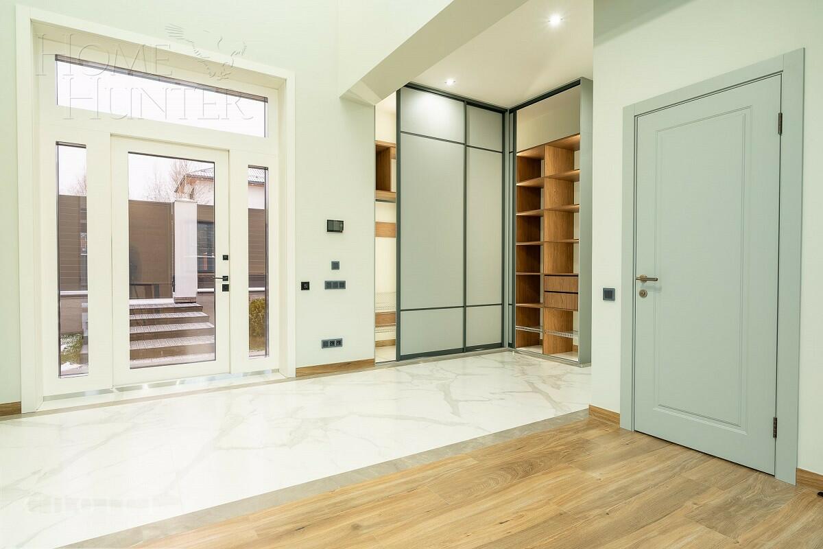 2-этажный коттедж 290 м² с отделкой