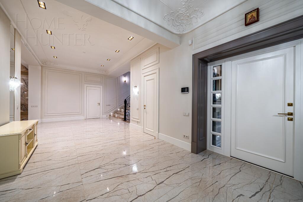 2-этажный коттедж 750 м² с отделкой