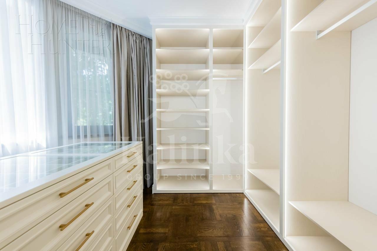 2-этажный коттедж 450 м² с отделкой