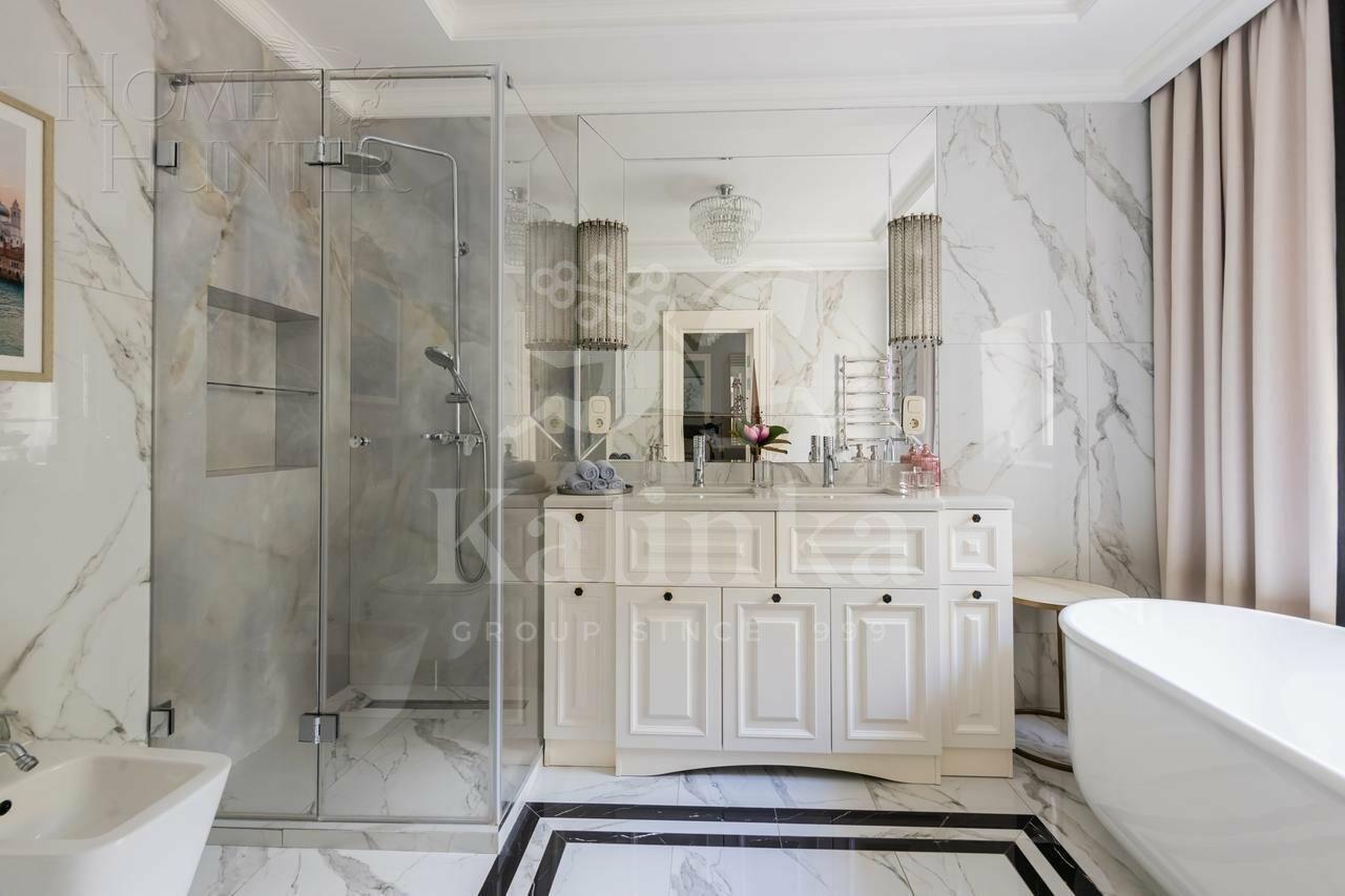 2-этажный коттедж 450 м² с отделкой