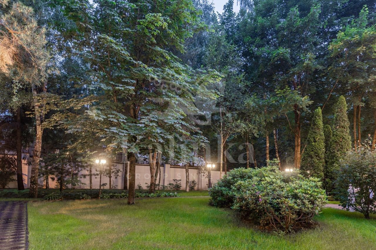 2-этажный коттедж 450 м² с отделкой