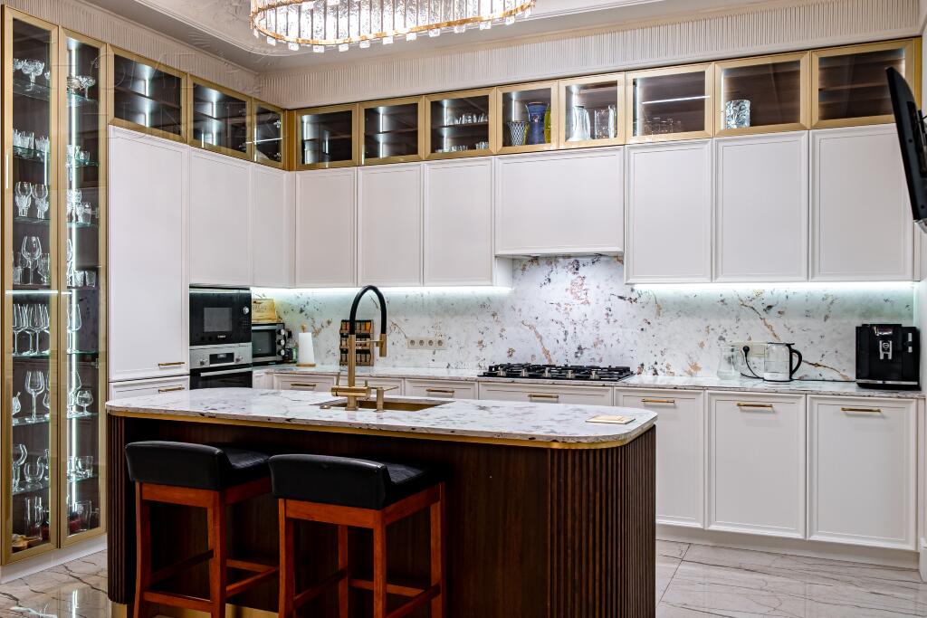 2-этажный коттедж 750 м² с отделкой