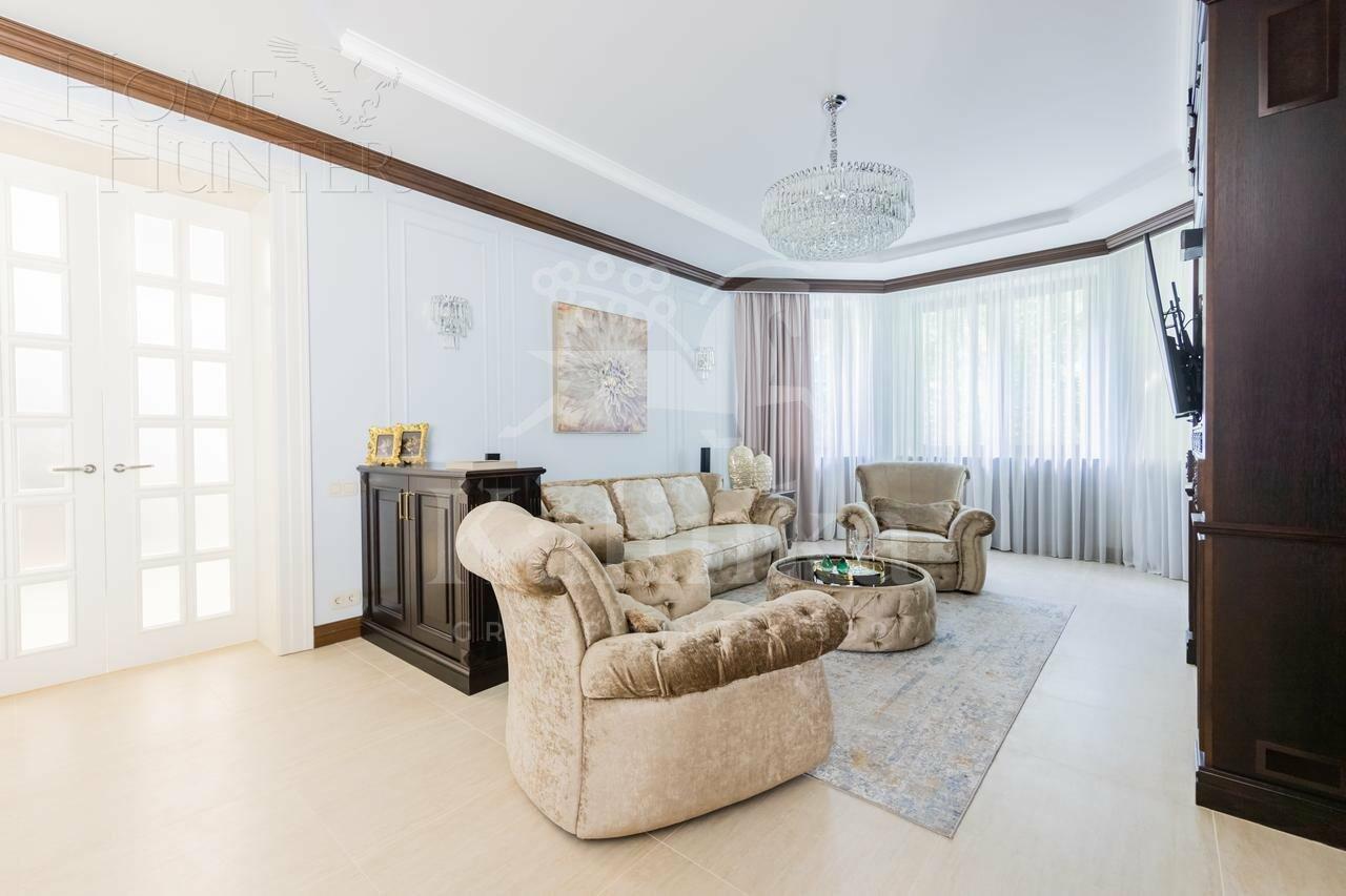 2-этажный коттедж 450 м² с отделкой