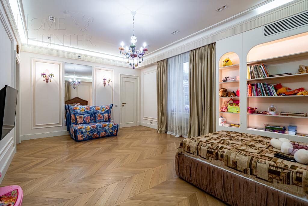 2-этажный коттедж 750 м² с отделкой