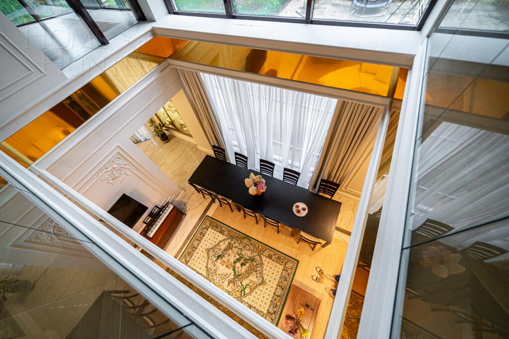 2-этажный коттедж 750 м² с отделкой