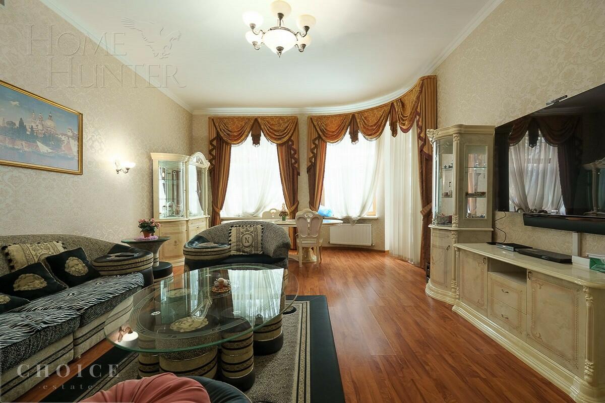 3-этажный таунхаус 270 м² с отделкой