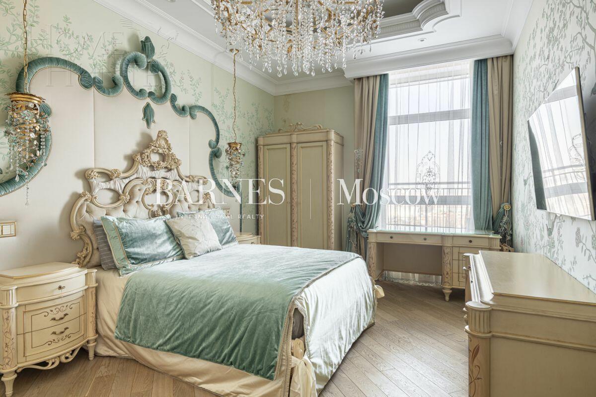 2-УРОВНЕВЫЙ ПЕНТХАУС С ОТДЕЛКОЙ 700 М² НА 12 ЭТАЖЕ