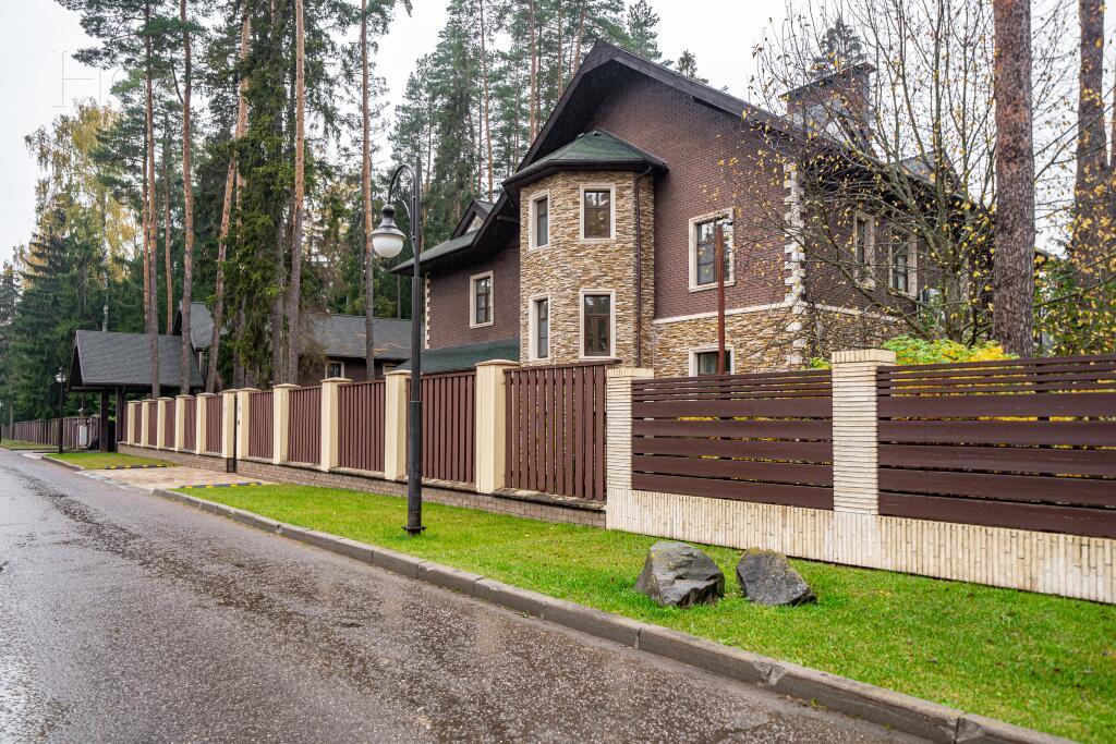 2-этажный коттедж 750 м² с отделкой