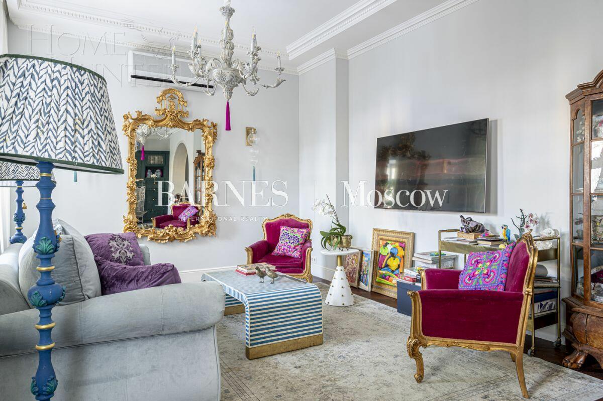 5-КОМН. КВАРТИРА С ОТДЕЛКОЙ 141.2 М² НА 2 ЭТАЖЕ