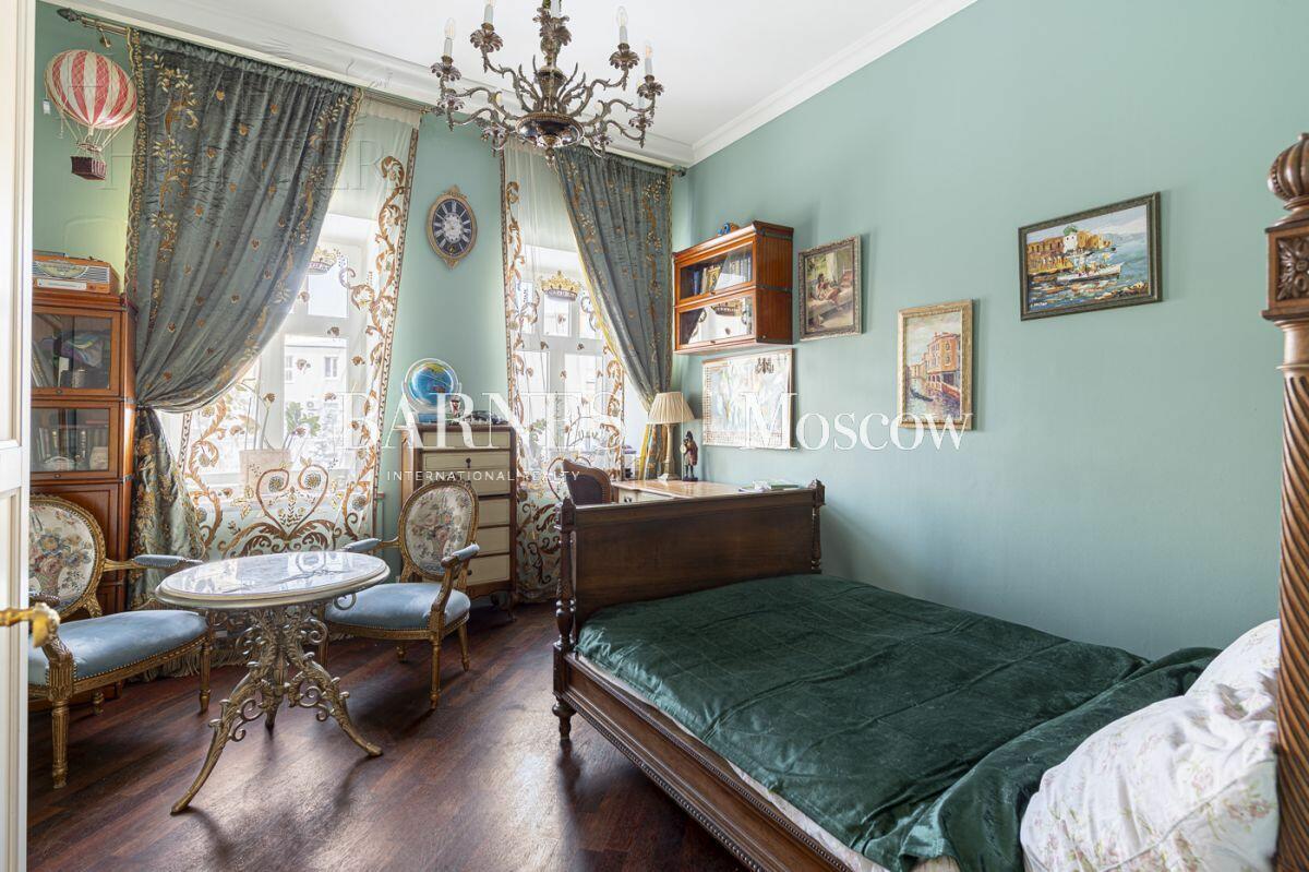 5-КОМН. КВАРТИРА С ОТДЕЛКОЙ 141.2 М² НА 2 ЭТАЖЕ