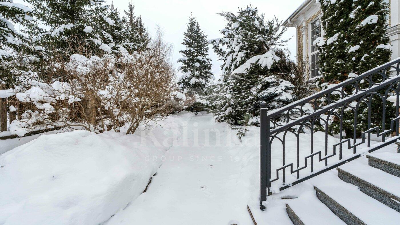 2-этажный коттедж 500 м² с отделкой