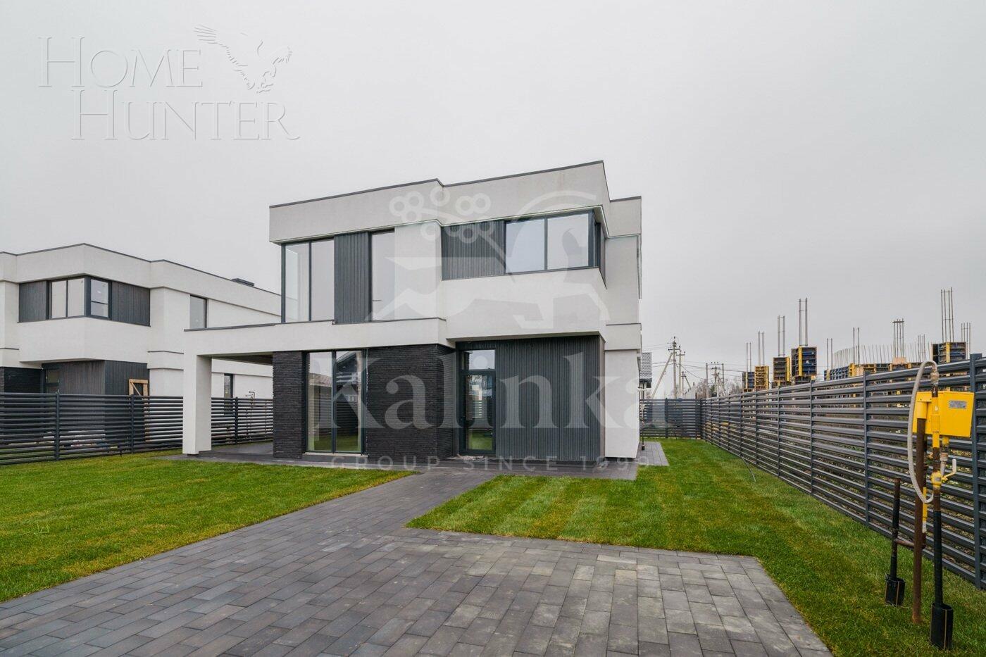 2-этажный коттедж 200 м² с отделкой