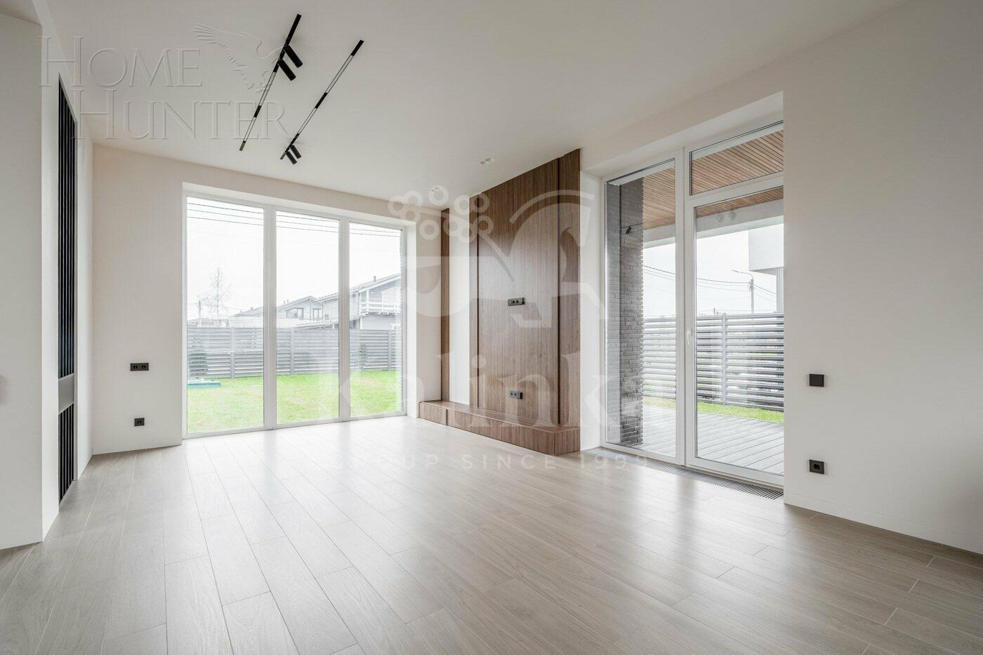 2-этажный коттедж 200 м² с отделкой