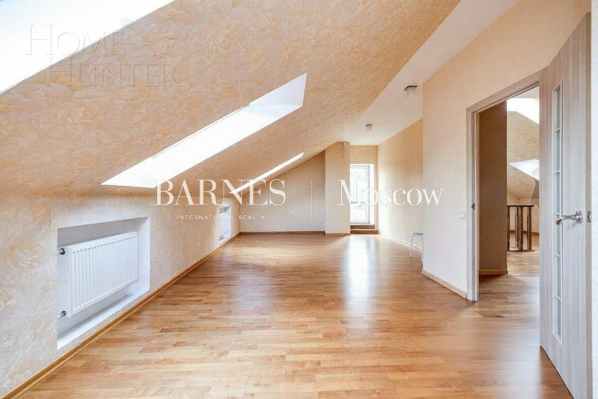 3-этажный таунхаус 405 м² с отделкой