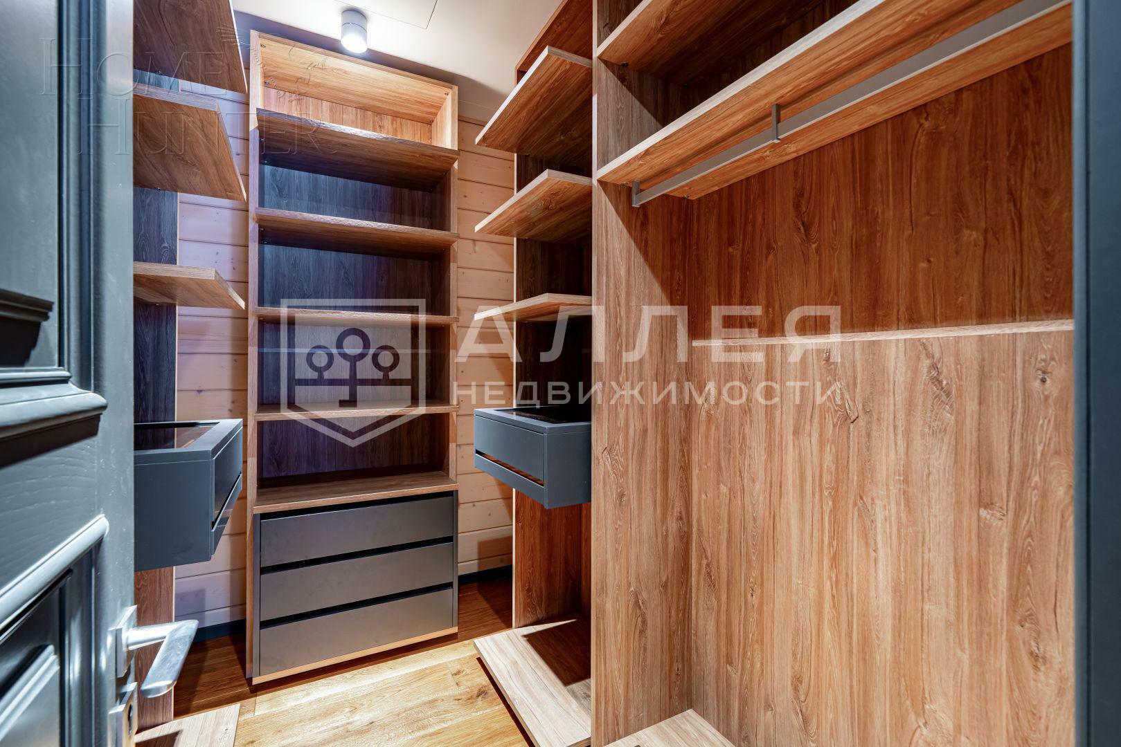 1-этажный коттедж 240 м² с отделкой