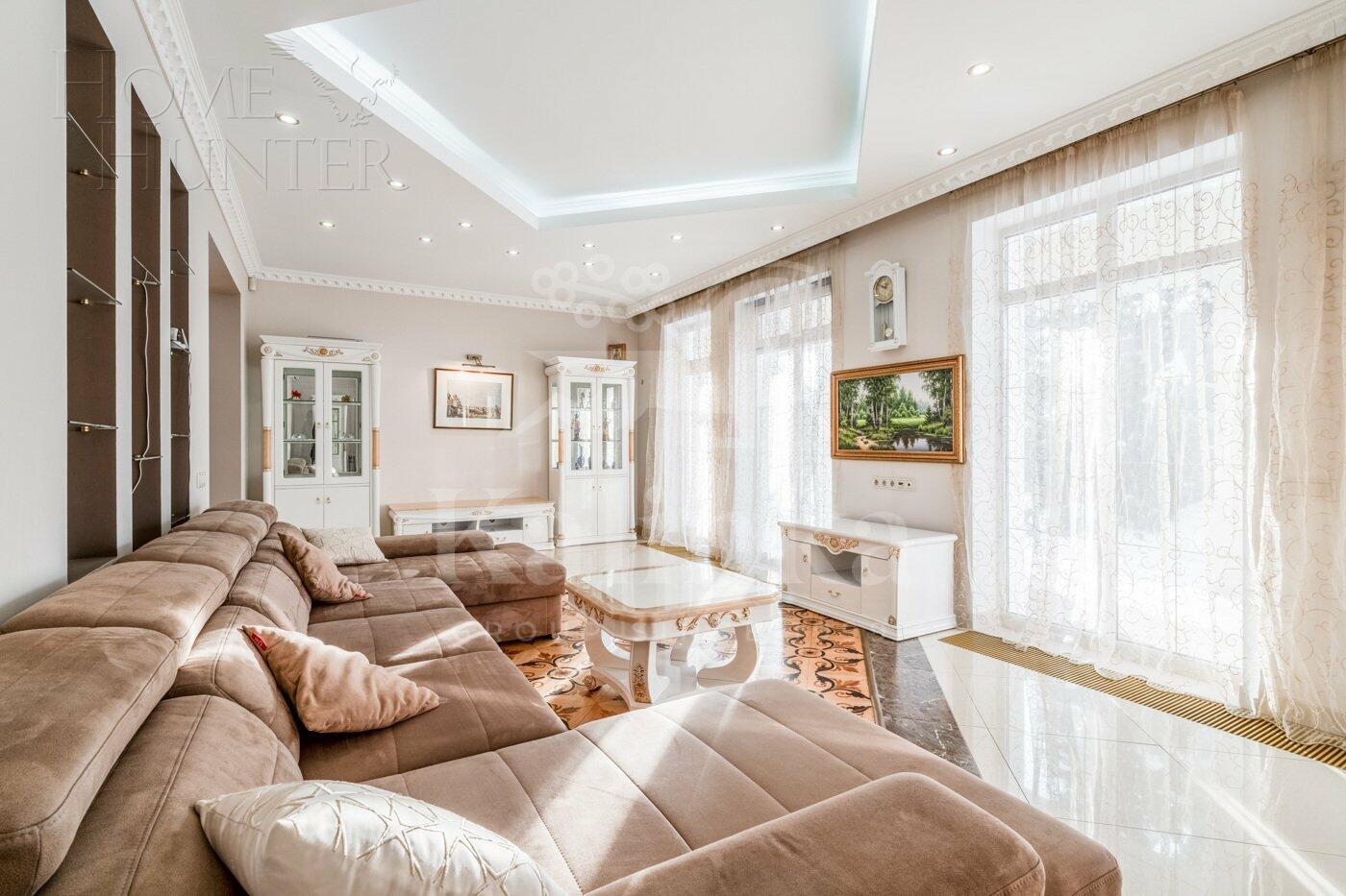 2-этажный коттедж 350 м² с отделкой