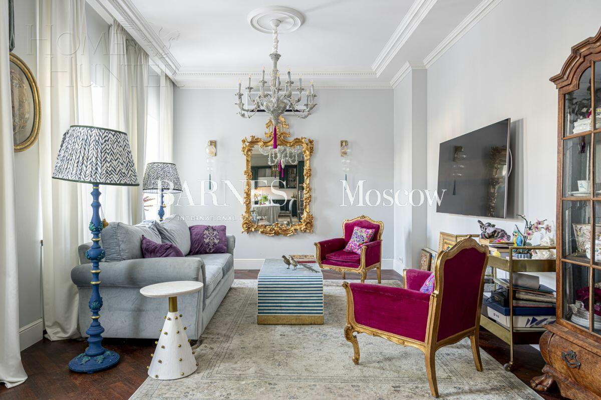 5-КОМН. КВАРТИРА С ОТДЕЛКОЙ 141.2 М² НА 2 ЭТАЖЕ