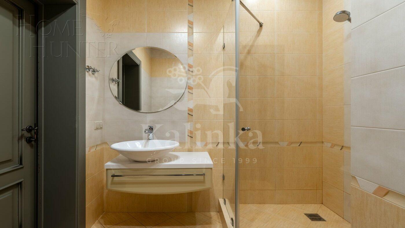 2-этажный коттедж 500 м² с отделкой