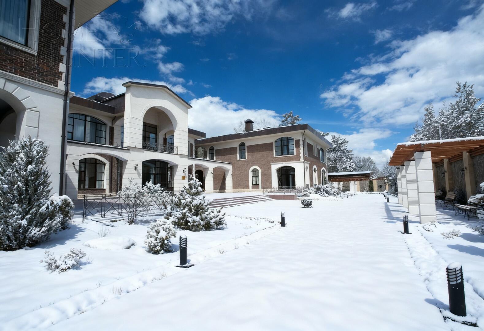 2-этажный коттедж 4 000 м² с отделкой