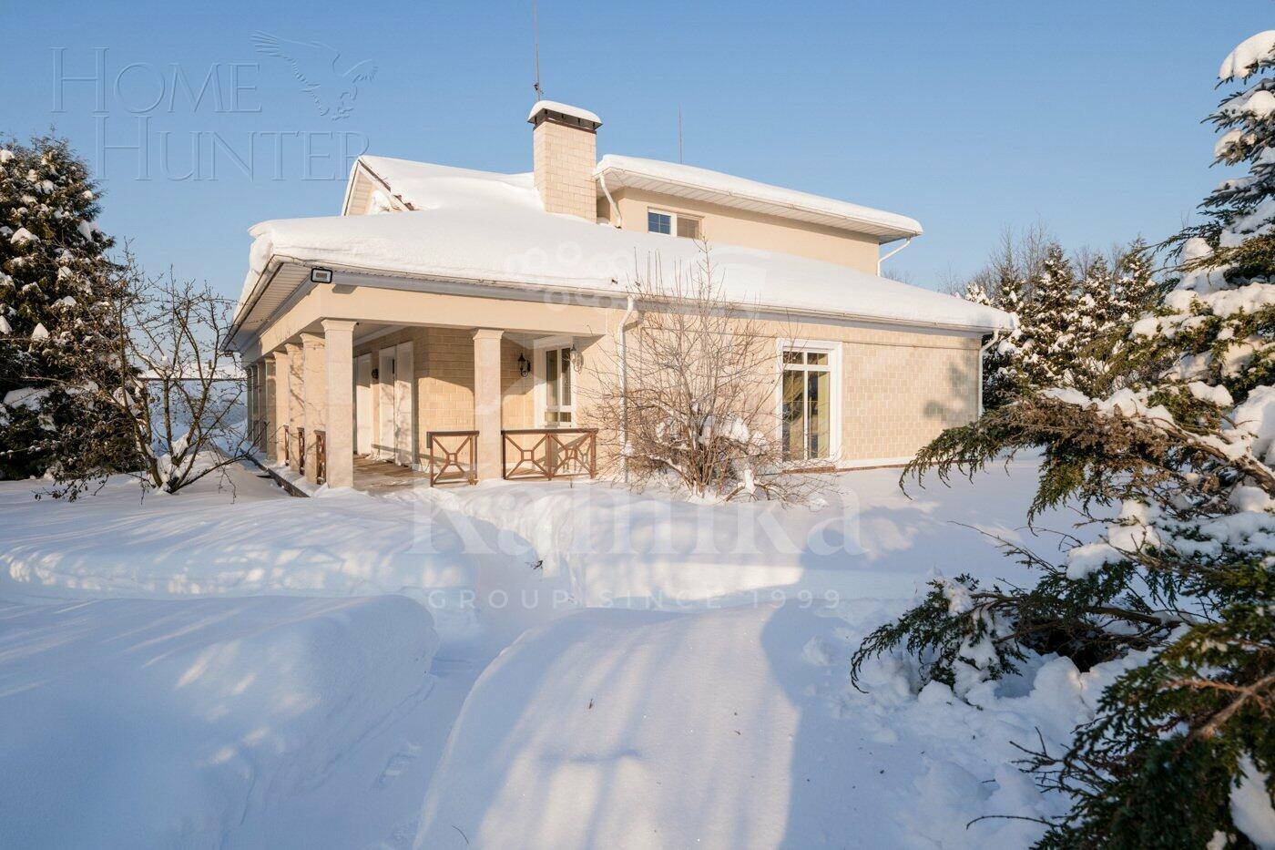 2-этажный коттедж 350 м² с отделкой