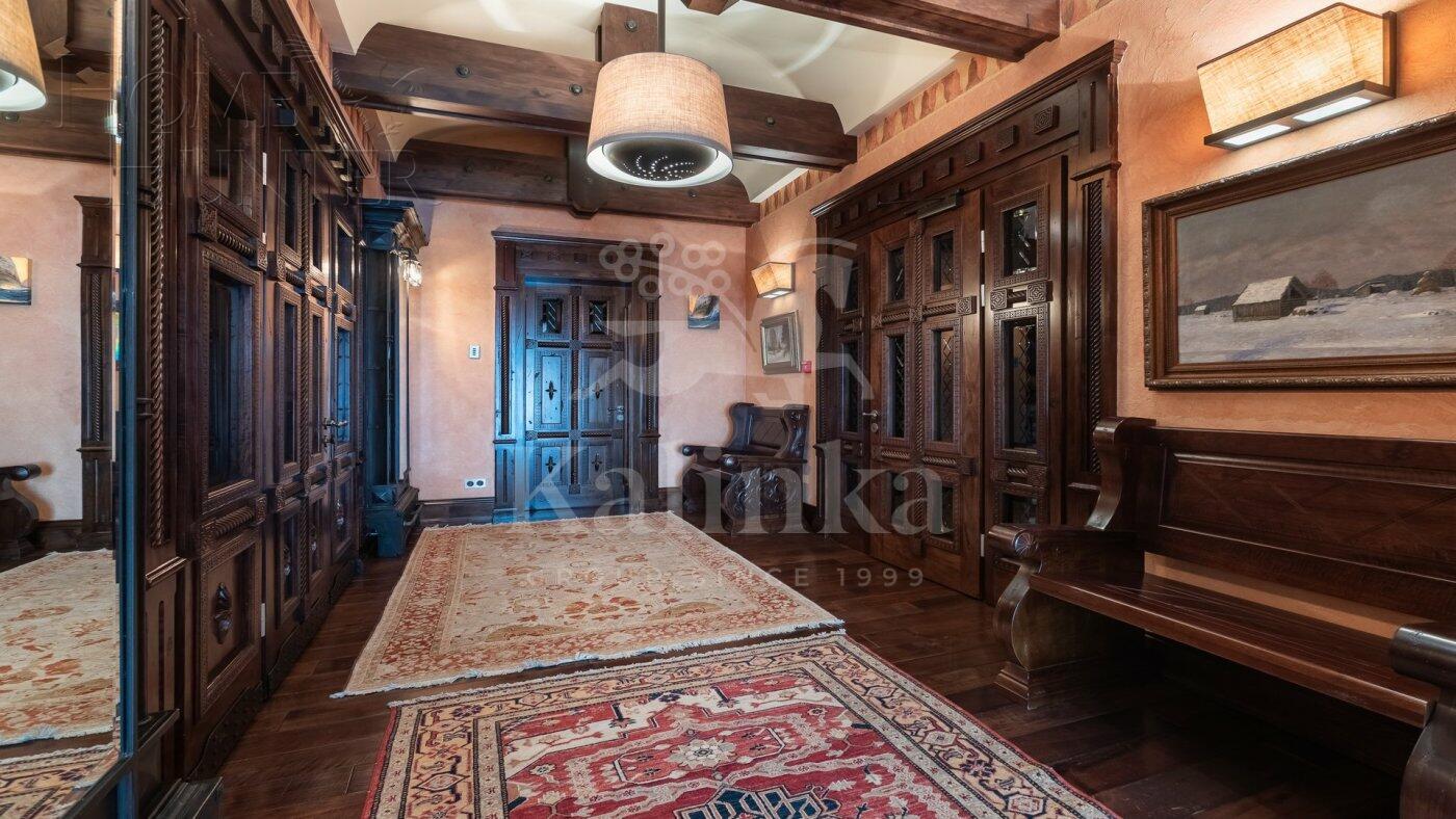 2-этажный коттедж 1 091 м² с отделкой