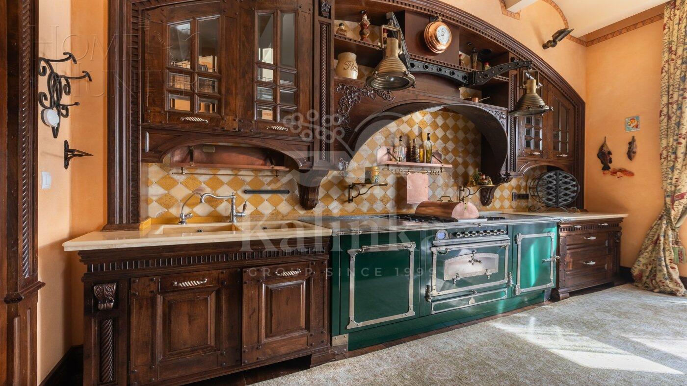 2-этажный коттедж 1 091 м² с отделкой