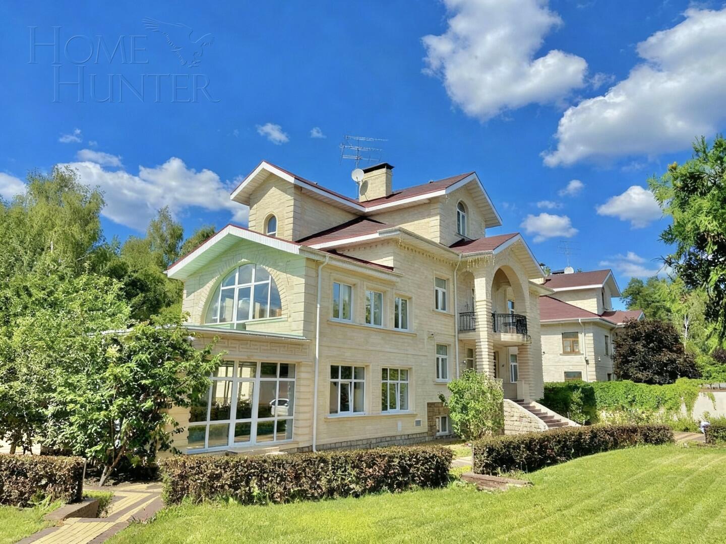 2-этажный коттедж 1 107 м² с отделкой