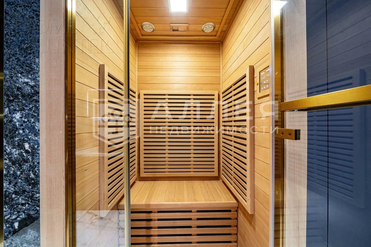 3-этажный таунхаус 310 м² с отделкой