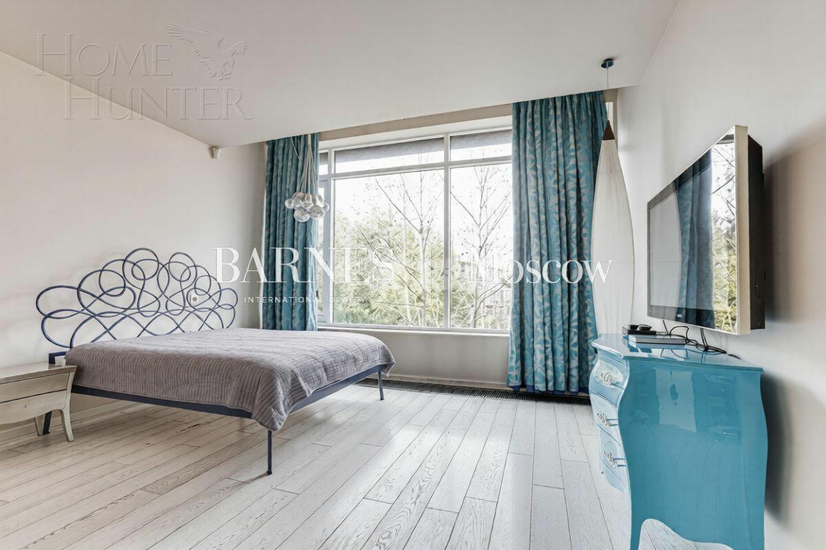 3-этажный таунхаус 354 м² с отделкой