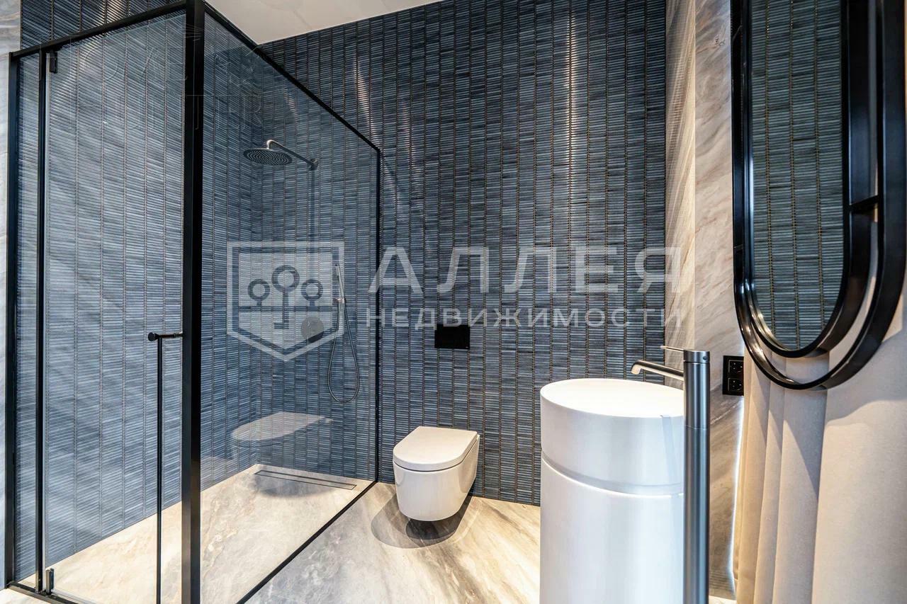 3-этажный таунхаус 310 м² с отделкой