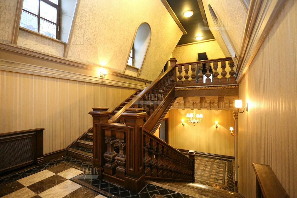 2-этажный коттедж 2 164 м² с отделкой