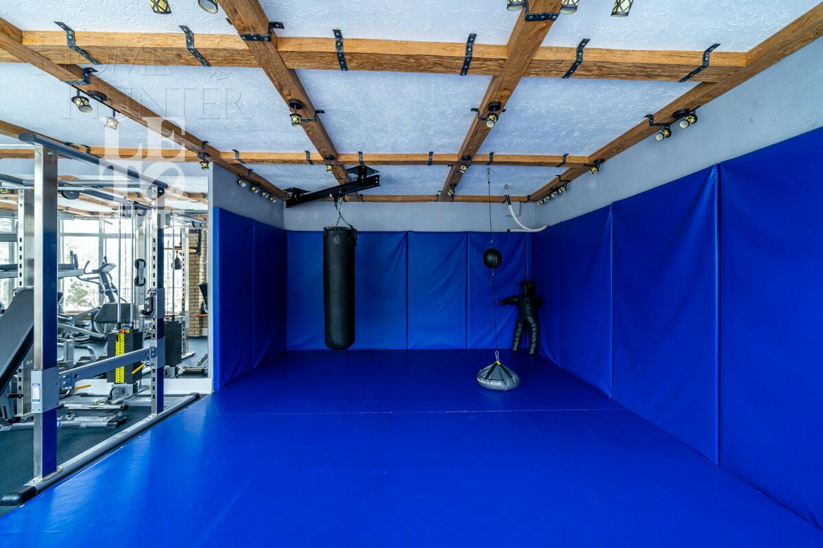 3-этажный коттедж 420 м² с отделкой